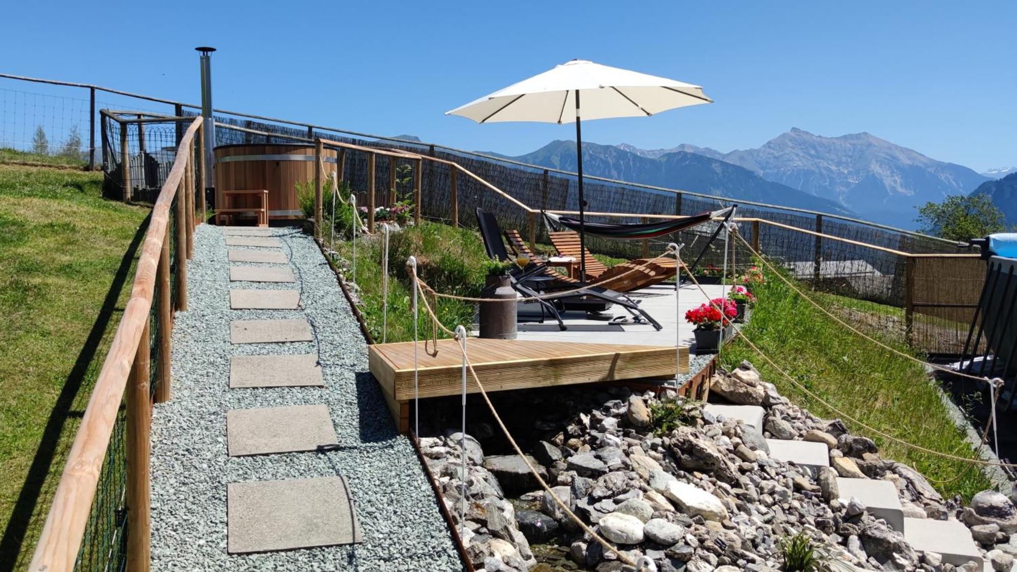 Gasthaus Alpina Tschappina Eksteriør billede