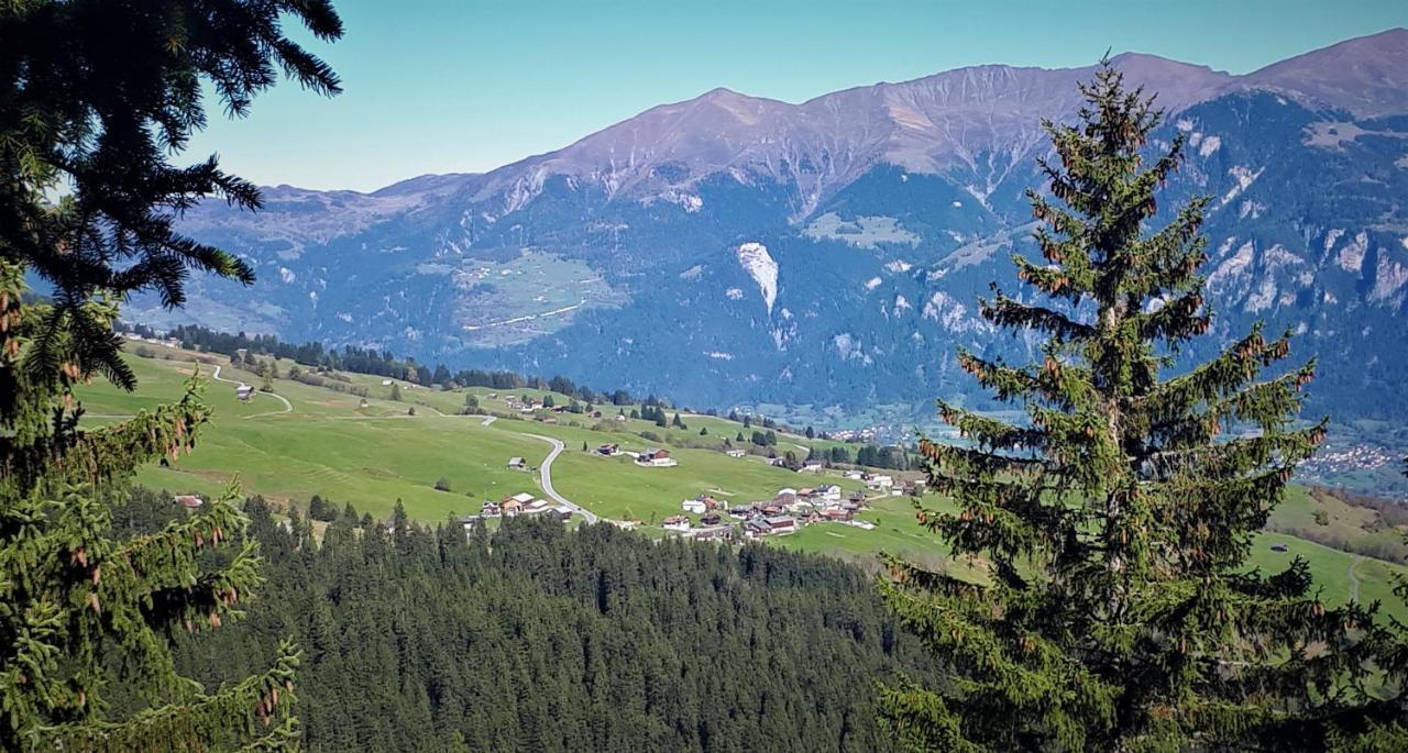 Gasthaus Alpina Tschappina Eksteriør billede